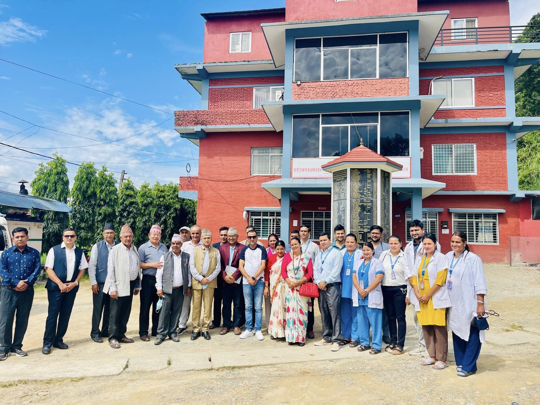 गण्डकी प्रदेशका निबर्तमान मुख्यमन्त्री माननीय खगराज अधिकारी ज्यूबाट अस्पताल  निरीक्षण